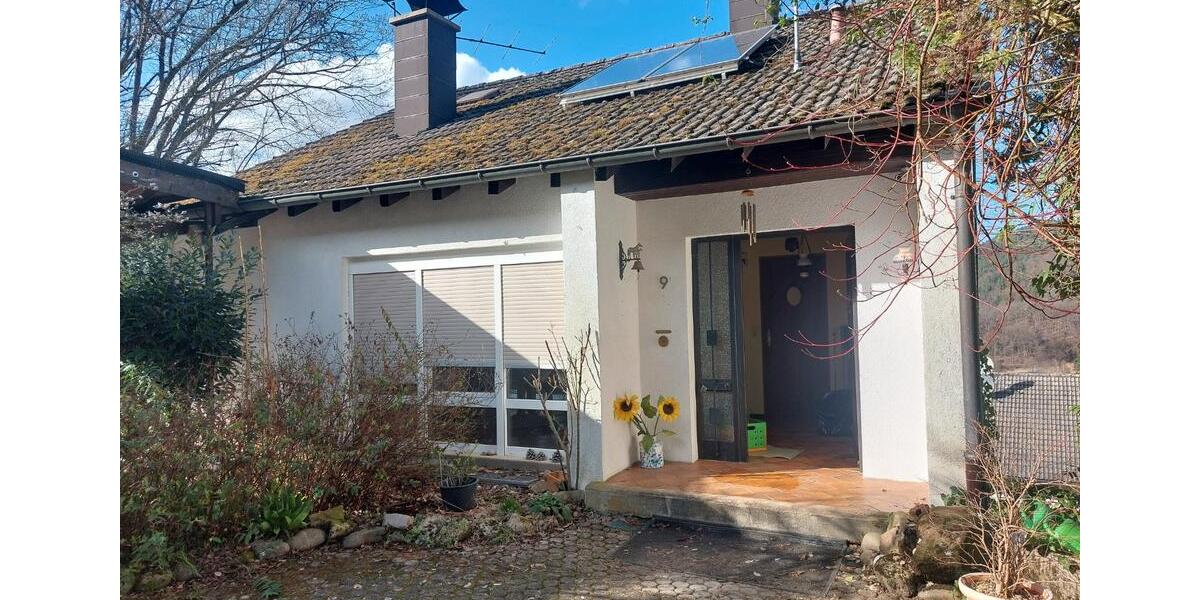 Einfamilienhaus Loffenau - 12 Zimmer, 187 m&sup2;, 333.000&euro; | Angebot:26794444