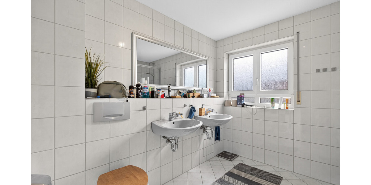 Bezugsfrei: Moderne Wohnung mit Balkon, Einbauküche und Tiefgaragenstellplatz - Etagenwohnung Muggensturm | Angebot:26675705