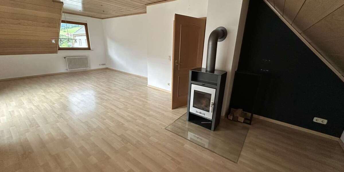 Einfamilienhaus Seebach - 7 Zimmer, 212 m&sup2;, 395.000&euro; | Angebot:22296141