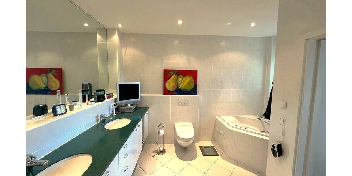 Etagenwohnung Baden-Baden Innenstadt - 3 Zimmer, 107 m&sup2;, 630.000&euro; | Angebot:25674407