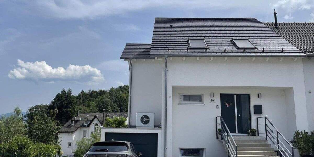 Doppelhaushälfte Baden-Baden Ebersteinburg - 8 Zimmer, 231 m&sup2;, 898.000&euro; | Angebot:25704943