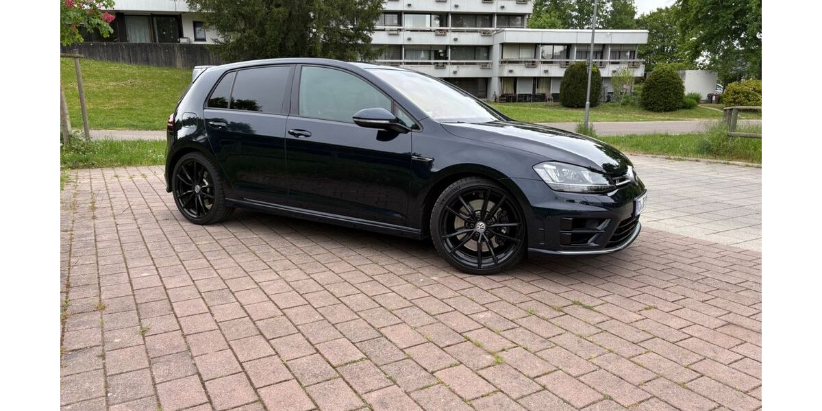 VW Golf 92.181 km 21.590 &euro; Kuppenheim 76456