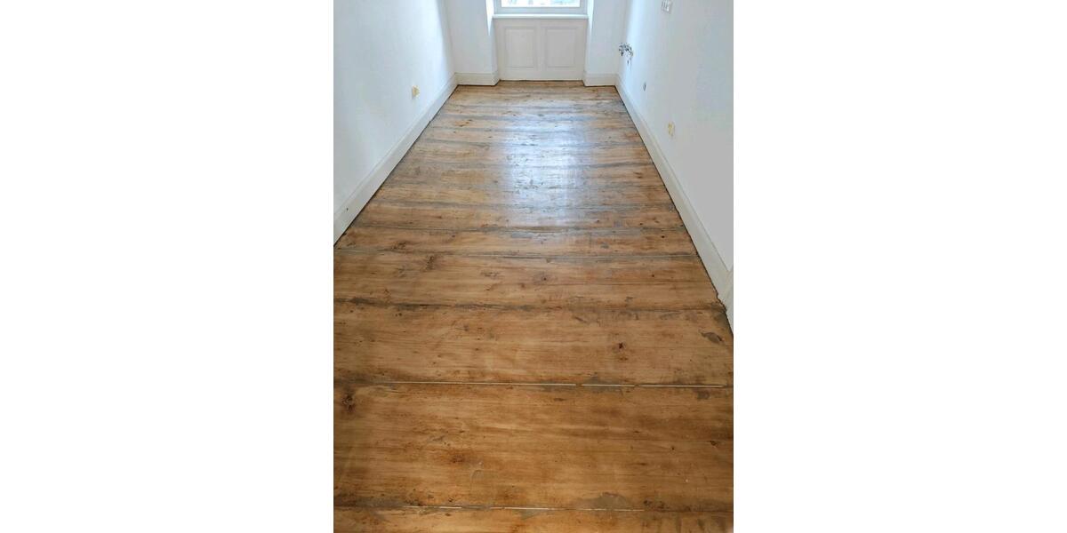 Etagenwohnung Baden-Baden Baden - 4 Zimmer, 107 m&sup2;, 1.280&euro; | Angebot:25351950