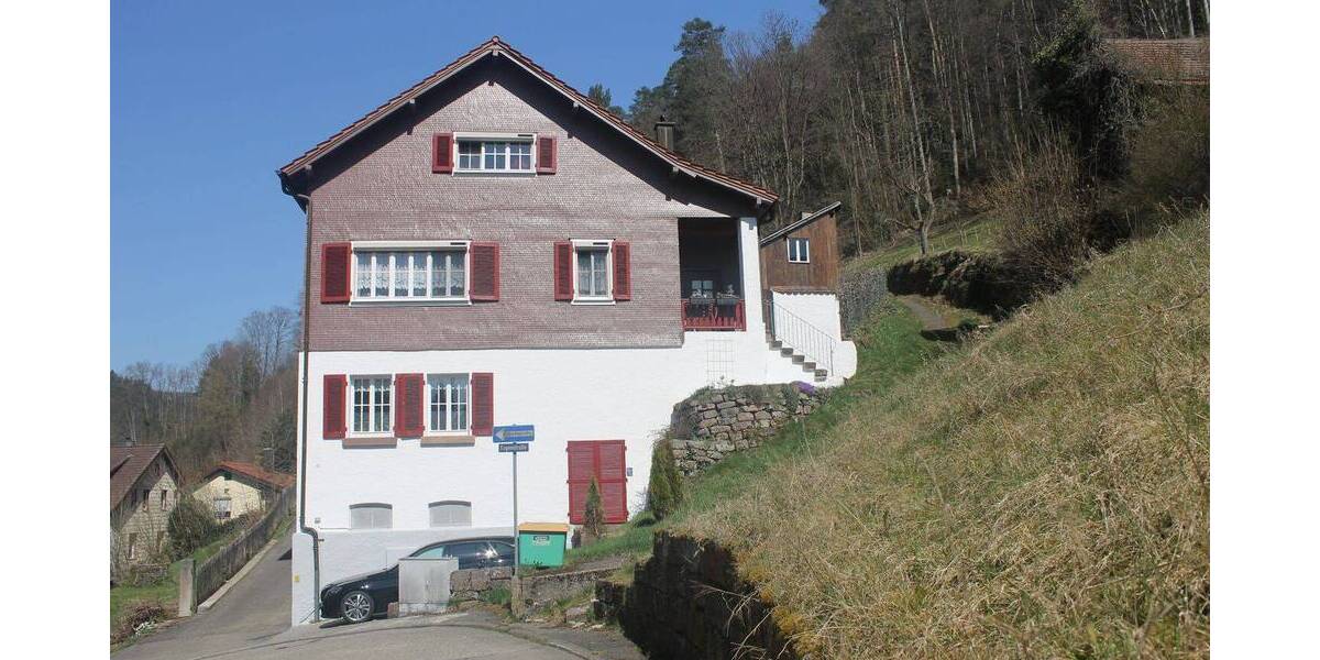 Einfamilienhaus Bad Wildbad - 8 Zimmer, 214 m&sup2;, 499.000&euro; | Angebot:25745049