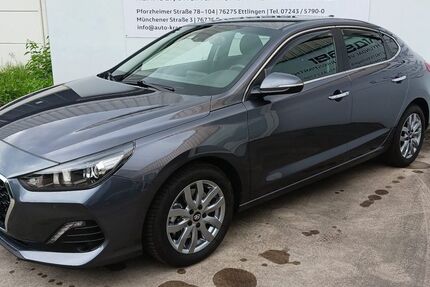 Hyundai i30 9.200 km 16.990 &euro; Ettlingen 76275