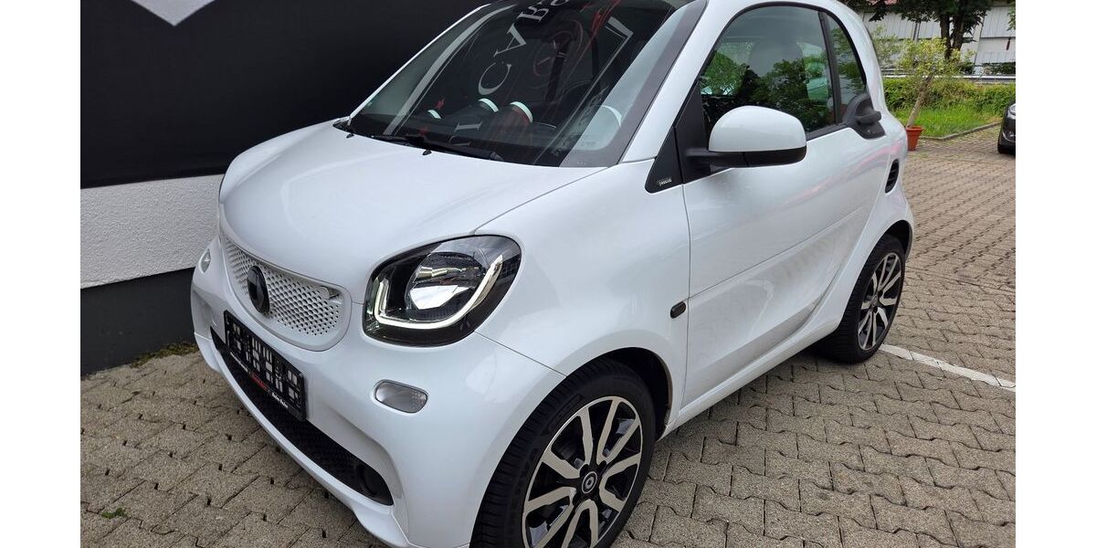 Smart ForTwo 82.533 km 11.500 &euro; Baden-Baden 76532