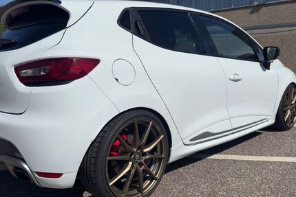 Renault Clio 96.500 km 10.800 &euro; Steinmauern 76479