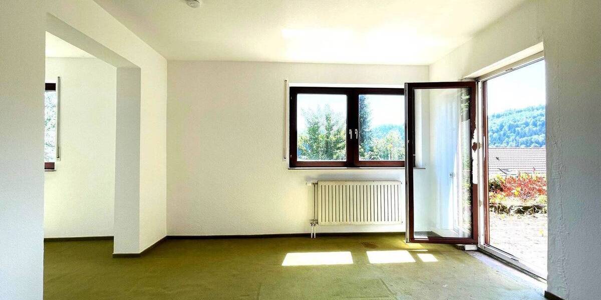 Einfamilienhaus Neuenbürg - 8 Zimmer, 185 m&sup2;, 439.000&euro; | Angebot:25725750
