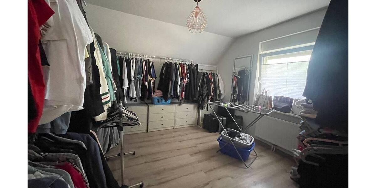 Einfamilienhaus Iffezheim - 6 Zimmer, 205 m&sup2;, 630.000&euro; | Angebot:26026744