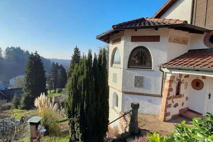 Haus Ottersweier - 7 Zimmer, 170 m&sup2;, 550.000&euro; | Angebot:25373493