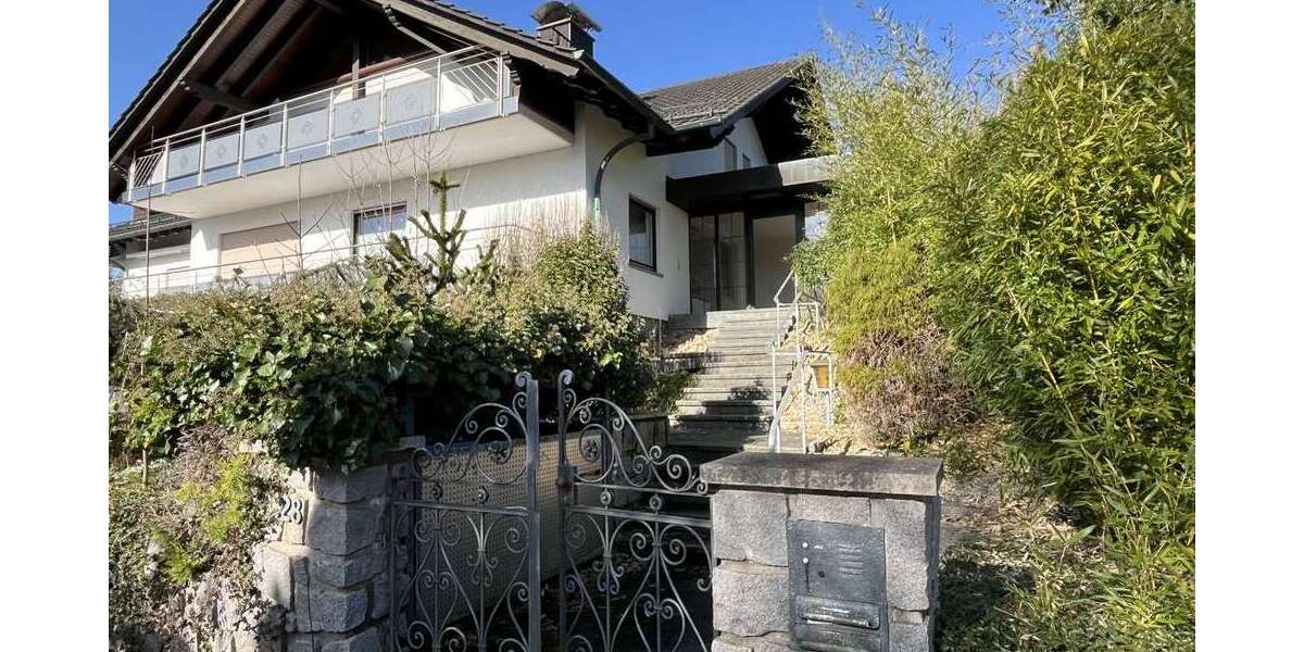 Einfamilienhaus Baden-Baden / Ebersteinburg Ebersteinburg - 7 Zimmer, 319 m&sup2;, 885.000&euro; | Angebot:26029565