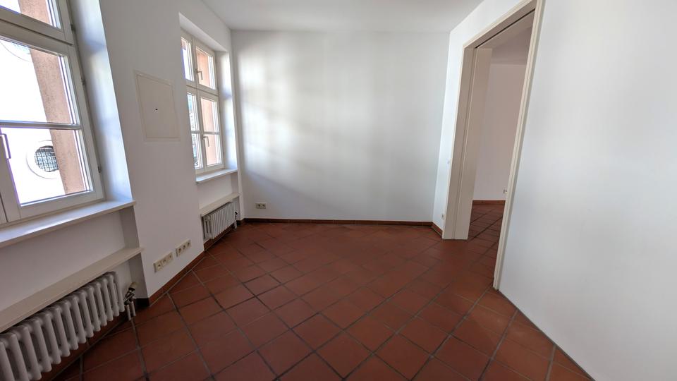 Maisonettenwohnung Ettlingen - 6 Zimmer, 172 m&sup2;, 2.200&euro; | Angebot:24015396