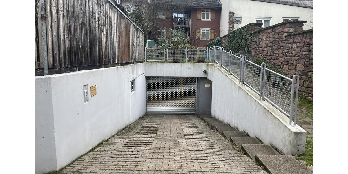 Maisonettenwohnung Ettlingen - 6 Zimmer, 172 m&sup2;, 2.200&euro; | Angebot:24015396