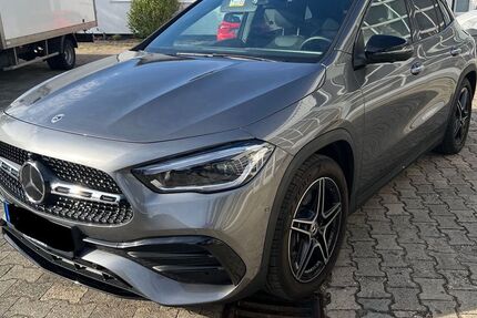 Mercedes-Benz GLA 220 70.000 km 44.982 &euro; Hügelsheim 76549
