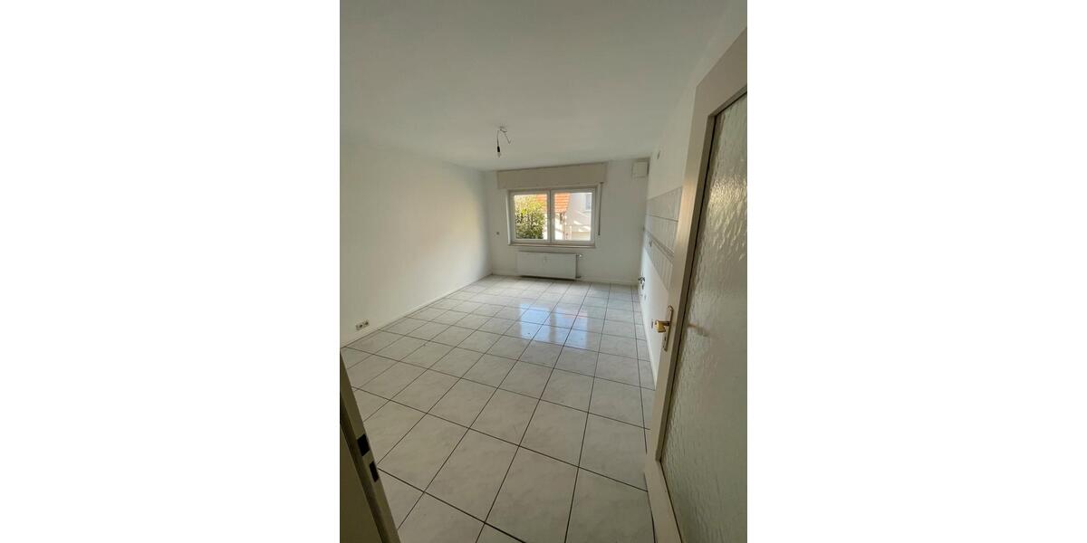 Erdgeschoßwohnung Baden-Baden Baden - 3 Zimmer, 110 m&sup2;, 1.250&euro; | Angebot:25298778