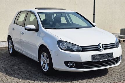 VW Golf 84.000 km 6.699 &euro; Au am Rhein 76474
