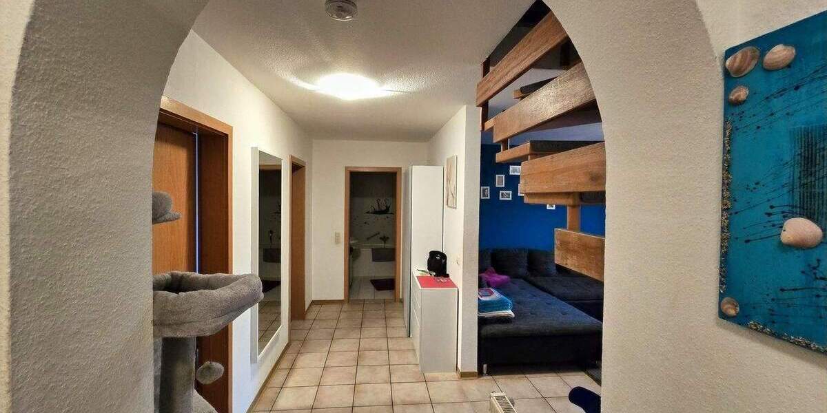 Etagenwohnung Karlsbad Langensteinbach - 5 Zimmer, 98 m&sup2;, 980&euro; | Angebot:25937584