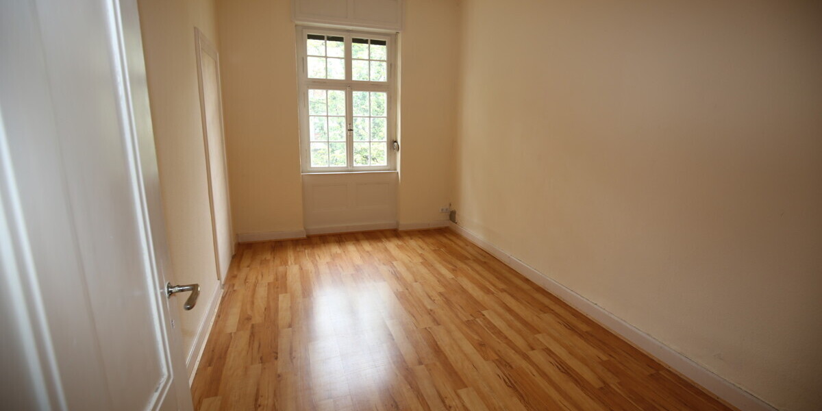 Große Altbauwohnung mit 7 Zimmern in Innenstadtlage - Etagenwohnung Baden-Baden Baden | Angebot:23662229