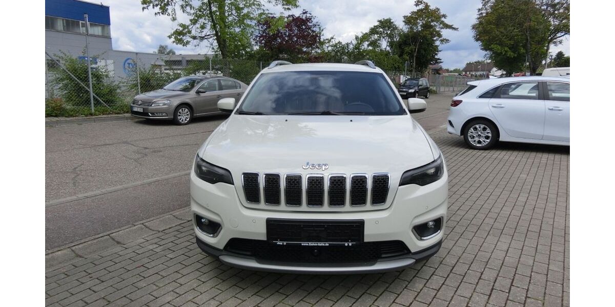 Jeep Cherokee 151.715 km 20.999 &euro; Bühl 77815