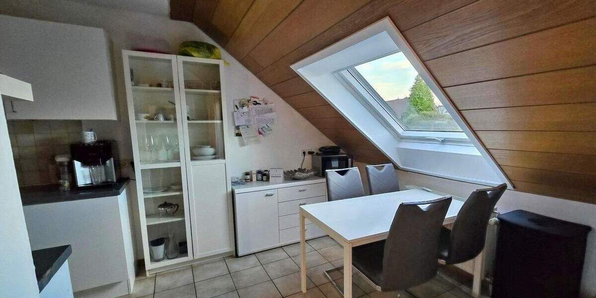 Etagenwohnung Karlsbad Langensteinbach - 5 Zimmer, 98 m&sup2;, 980&euro; | Angebot:25937584