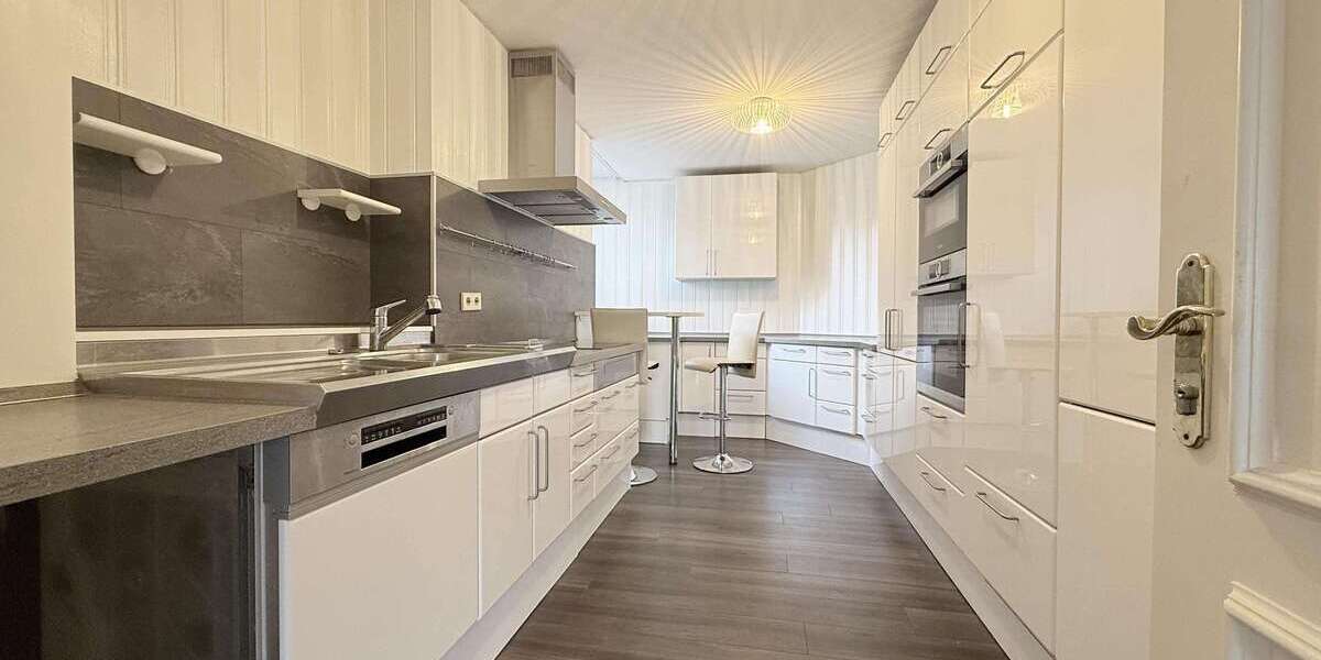 Etagenwohnung Baden-Baden Baden - 5 Zimmer, 216 m&sup2;, 780.000&euro; | Angebot:23066095