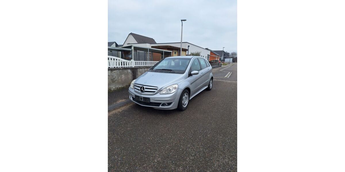 Mercedes-Benz B 150 161.000 km 3.700 &euro; Baden-Baden 76532