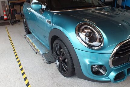 Mini Cooper Cabrio 36.698 km 22.650 &euro; Baden-Baden 76530