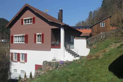 Haus Bad Wildbad - 8 Zimmer, 214 m&sup2;, 499.000&euro; | Angebot:23044140