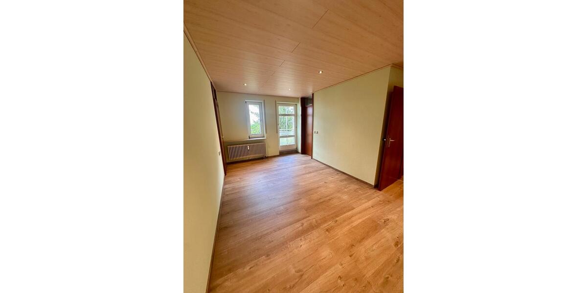 Etagenwohnung Bad Wildbad - 3.5 Zimmer, 83 m&sup2;, 260.000&euro; | Angebot:27005490