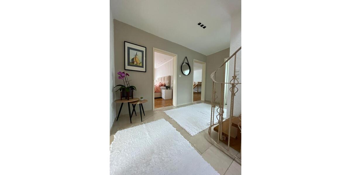 Einfamilienhaus Waldbronn - 9 Zimmer, 299 m&sup2;, 890.000&euro; | Angebot:25945592